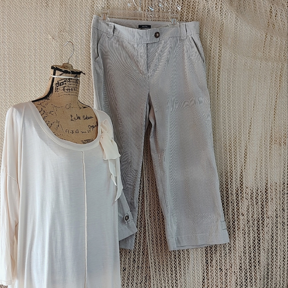 Pin Striped Capri Pants by Nautica Size 10